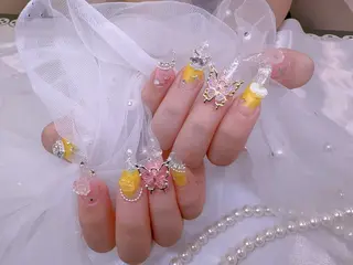 ネイル UMI ネイルサロン新宿🎀のネイルデザイン