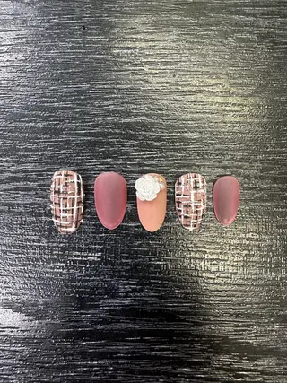 ネイル M Hのネイルデザイン