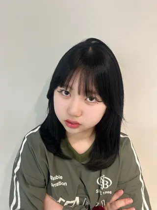 ミディアム 似合わせカット/ 個性派🩶LANAのヘアスタイル