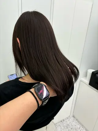ミディアム カラー 掛川 瑠唯のヘアスタイル