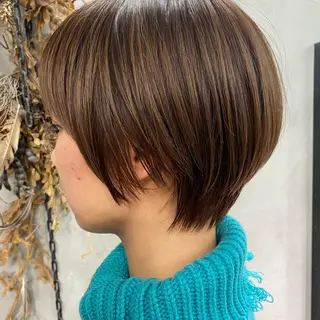 ショート デザインカラー/パー マ🦖外岡咲希🦖のヘアスタイル