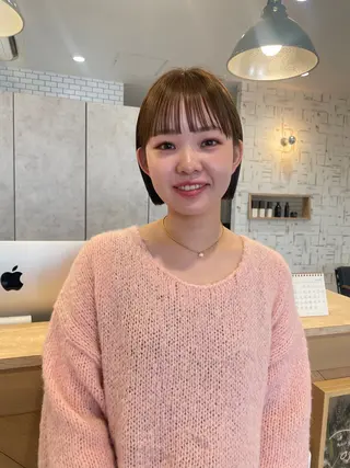 ショート ofF élua所属・🌵ボブ/切りっぱな し/ショート藤長芽生のヘアスタイル