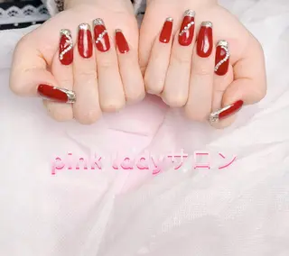 ネイル pink ladyサロン所属・べ にのネイルデザイン