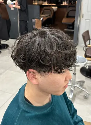 パーマ clan所属・志賀 海音のヘアスタイル