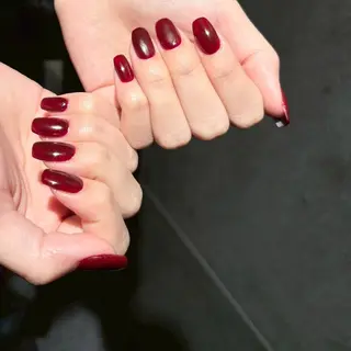 ネイル VALLA NAIL ACADEMY恵比寿校所属・友田 麻美のネイルデザイン