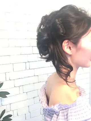 ヘアアレンジ 美容室 3piece 個室マツエクroom所属・高津3ピースドライ ヘッドスパ・ヒゲ脱毛のエステ・リラクイメージ
