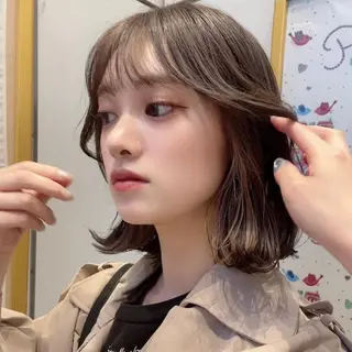 ショート Toiro所属・🤎小顔レイヤー /ベージュ🤎友香のヘアスタイル