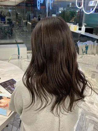 ミディアム カンナ【Y2Kネイル /コーンロウ】のネイルデザイン