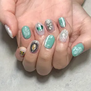 ネイル atelier FIORITURA所属・FIORITURA aiのネイルデザイン