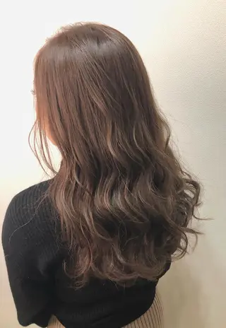 ロング カラー 服部 樹季のヘアスタイル