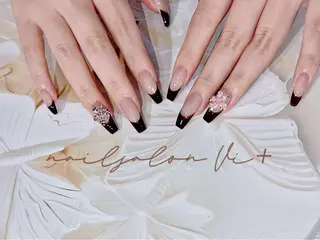 ネイル ✨Nailsalon Vi+✨のネイルデザイン