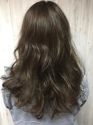 ロング カラー 吉祥寺aivee 若手注目スタッフのヘアスタイル