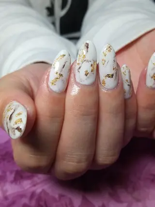 セミロング 島屋 千奈美のネイルデザイン