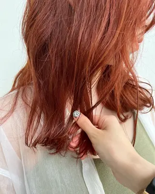 ミディアム 小山 水綺のヘアスタイル