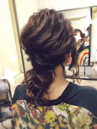 ヘアアレンジ fots. 愛美のエステ・リラクイメージ