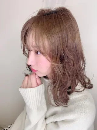 カラー 朝倉 美月のヘアスタイル