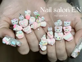 ネイル E.N🦋 長さ出し/持ち込みのネイルデザイン