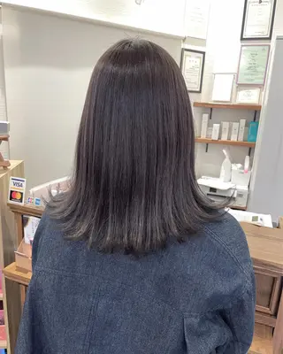 ミディアム カラー 皆巳 達郎のヘアスタイル
