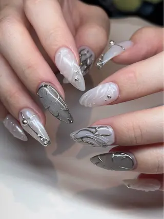 ネイル moca  心斎橋店所属・moca心斎橋店 Aina🐈‍⬛🤍のネイルデザイン