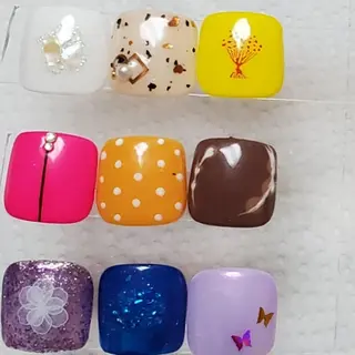 ネイル ネイルサロンベルティ .ひとみのネイルデザイン