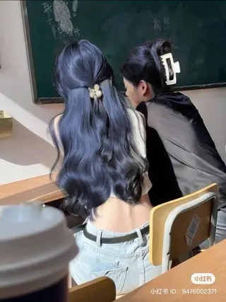 ロング カラー 🤍ྀི透ける寒色 Cocoa🤍ྀིのヘアスタイル