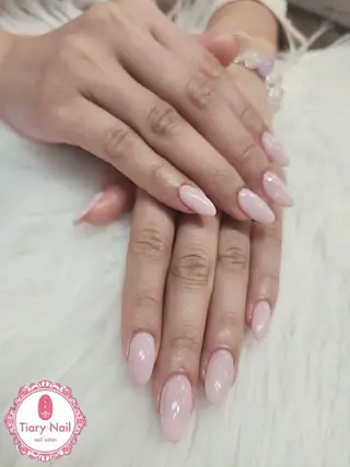 ネイル 💙🤍Tiary M🤍💙のネイルデザイン