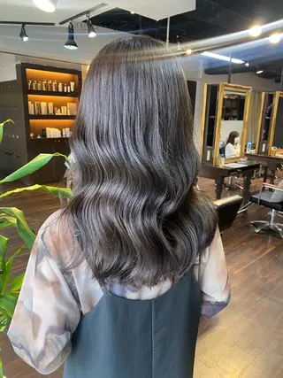 セミロング カラー ヘアアレンジ 韓国ヘア×髪質 改善🇰🇷シオリのヘアスタイル