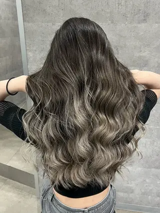 ロング カラー 難波/ハイトーン 🦋AOI🦋のヘアスタイル