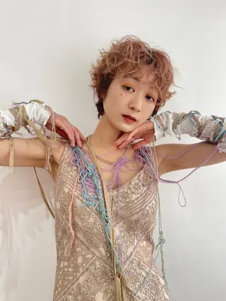 ショート パーマ コイデ リュウセイのヘアスタイル