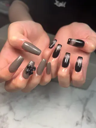 ネイル Nail Salon L'arc所属・💊大阪/心斎橋 moni🧠のネイルデザイン