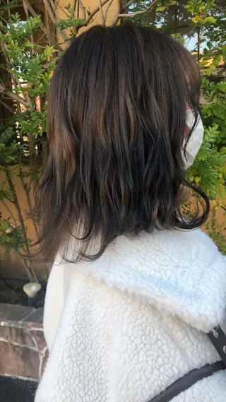 セミロング カラー 川元 汐音のヘアスタイル