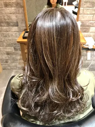 ミディアム 所渉/韓国レイヤー /ウルフカットのヘアスタイル