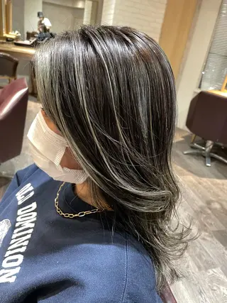 セミロング 🦄艶カラー×韓国 NANA💎🐬のヘアスタイル