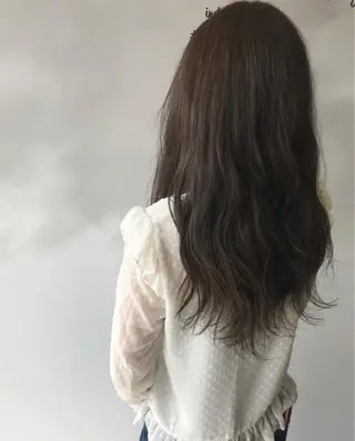 セミロング カラー ヘアアレンジ 福壽 優奈のヘアスタイル