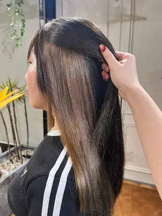 カラー 今井 凜のヘアスタイル