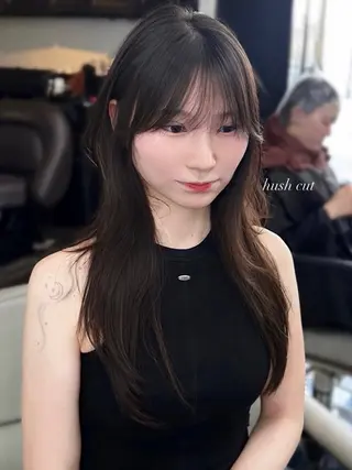 ロング カラー ヘアアレンジ 🫧🇰🇷韓国ヘア レイヤー🐺Yutaのヘアスタイル