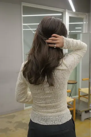 ロング カラー 日南乃/柔らか ブラウンカラーのヘアスタイル