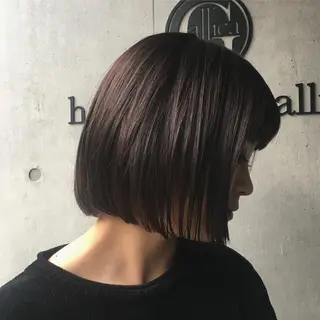 ショート カラー 荒木 依莉亜のヘアスタイル