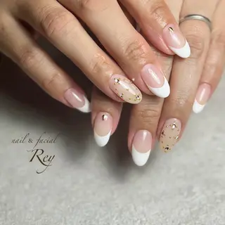 ネイル R eyのネイルデザイン