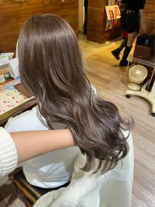 ロング 暖色カラー/レイヤー カット/Yunaのヘアスタイル