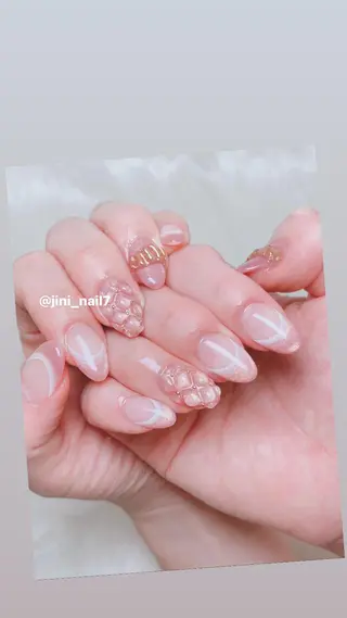 ネイル JINI NAIL所属・ジニ ネイルのネイルデザイン