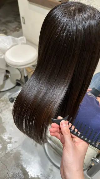 ロング 山口 歩美佳のヘアスタイル