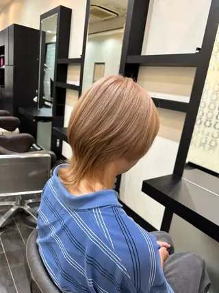 ミディアム カラー メンズ プログレス小平小川所属・フェザー/波巻き 雫石大夢のヘアスタイル