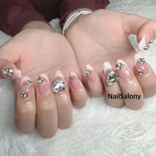 ネイル Nail Salon yのネイルデザイン