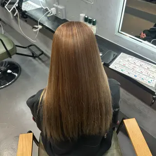 ロング カラー 出崎 風果のヘアスタイル