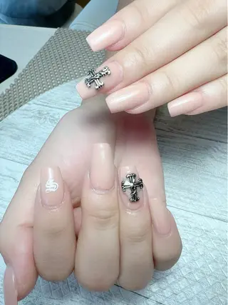 ネイル シェヌネイル JURAのネイルデザイン
