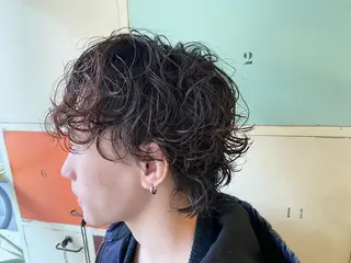 ショート パーマ メンズ ビーハイブデラックス所属・メンズパーマ ニュアンスパーマ田上のヘアスタイル