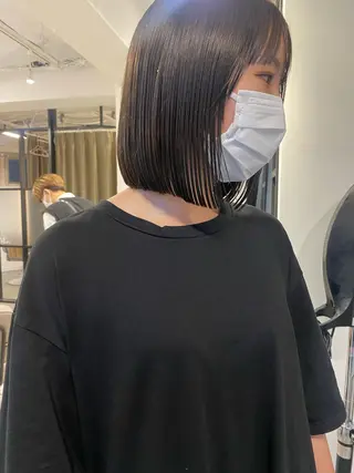 ショート カラー センターパート/ 暖色カラーayuのヘアスタイル