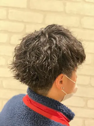 パーマ 尾崎 優也のヘアスタイル