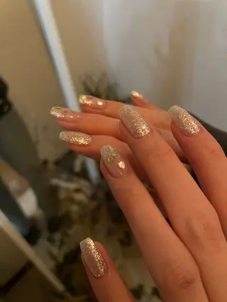 ネイル with hues所属・with hues AYAのネイルデザイン